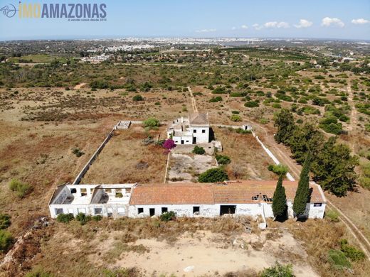 Landhaus / Bauernhof in Lagoa, Distrito de Faro