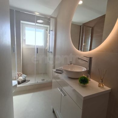 Apartment / Etagenwohnung in Lissabon, Lisbon