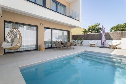 Luxe woning in Seixal, Distrito de Setúbal