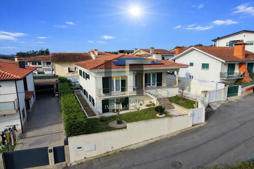 Luxury home in Trofa, Distrito do Porto