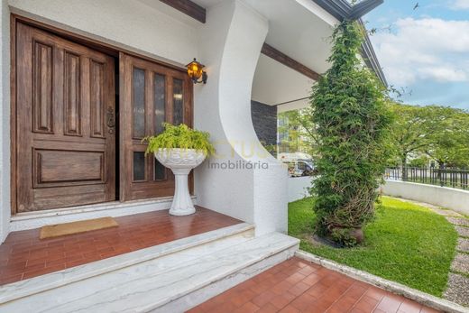 Luxury home in Maia, Distrito do Porto