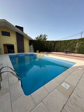 Casa di lusso a Santa Maria da Feira, Distrito de Aveiro
