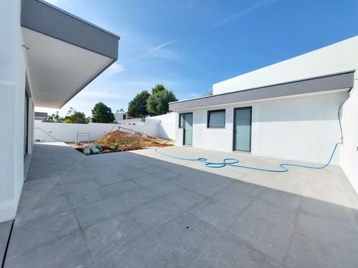 Luxury home in Santa Maria da Feira, Aveiro