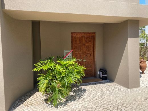 Luxury home in Cascais, Lisbon