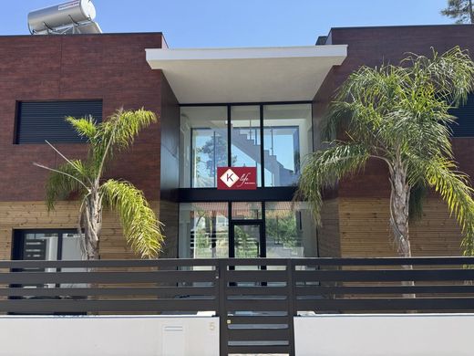 豪宅  Almada, Distrito de Setúbal