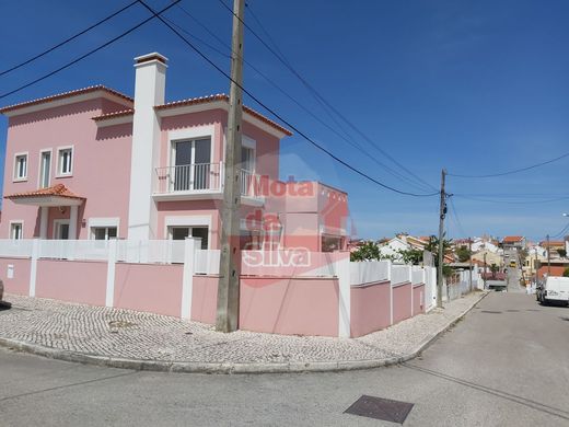 Casa di lusso a Almada, Distrito de Setúbal