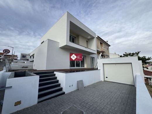Casa di lusso a Almada, Distrito de Setúbal