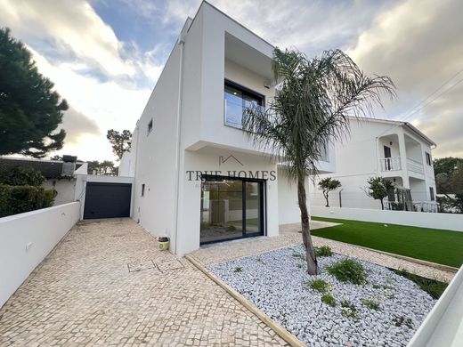 Casa di lusso a Almada, Distrito de Setúbal