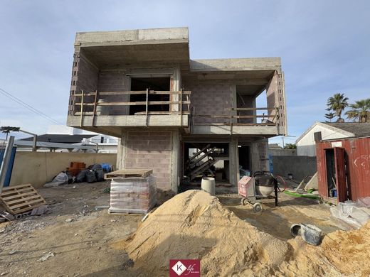 Casa de lujo en Almada, Setúbal