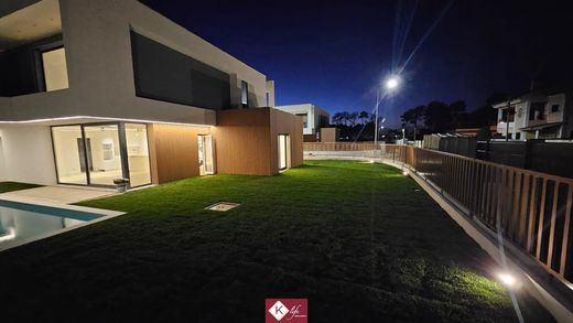 Luxury home in Almada, Distrito de Setúbal