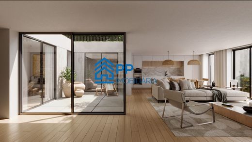 Apartment / Etagenwohnung in Porto, Distrito do Porto