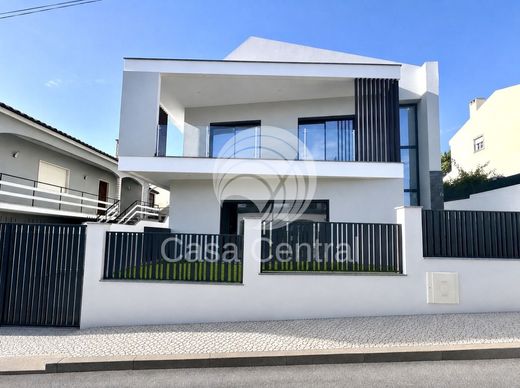 Luxury home in Cascais, Lisbon