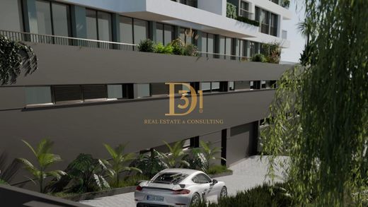 Apartment / Etagenwohnung in Funchal, Madeira