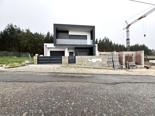 Luxus-Haus in Paços de Ferreira, Distrito do Porto