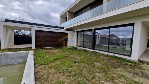 Casa de luxo - Vila Real