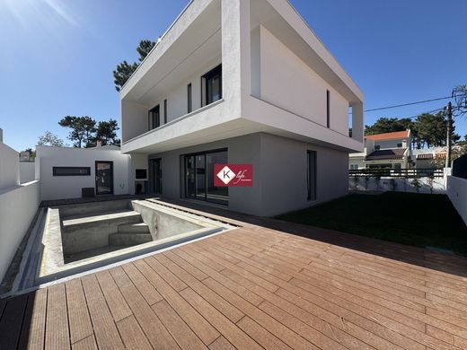Casa di lusso a Almada, Distrito de Setúbal