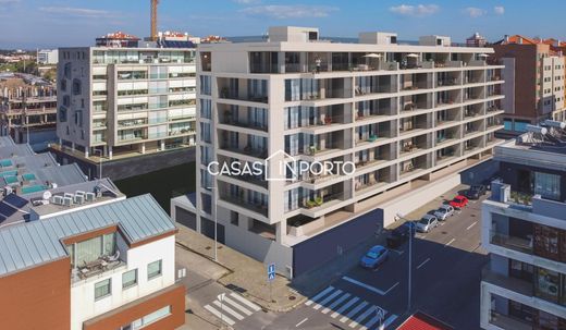 Apartment / Etagenwohnung in Aveiro, Distrito de Aveiro