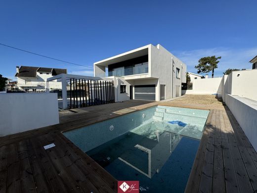 Luxury home in Almada, Distrito de Setúbal