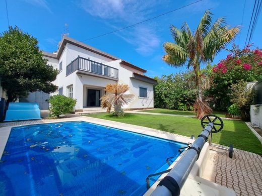 豪宅  Almada, Distrito de Setúbal