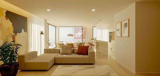 ヴィラ・ノヴァ・デ・ガイア
, Vila Nova de Gaiaのアパートメント