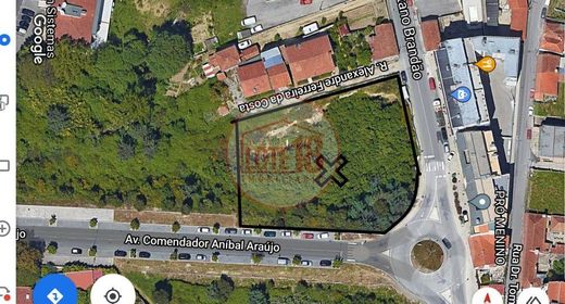 ‏קרקע ב  Oliveira de Azemeis, Oliveira de Azeméis