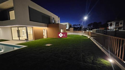 Casa di lusso a Almada, Distrito de Setúbal