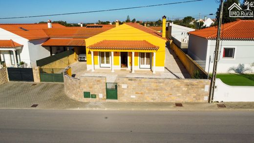 Luxury home in Almeirim, Distrito de Santarém