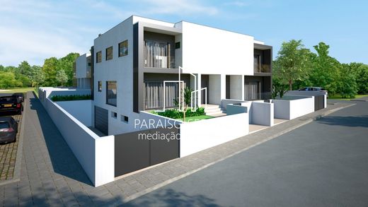 Luxury home in Santa Maria da Feira, Aveiro