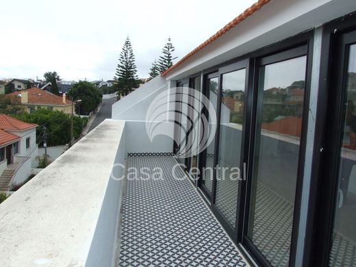 Apartment / Etagenwohnung in Cascais, Lissabon