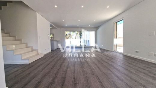 Элитный дом, Seixal, Distrito de Setúbal