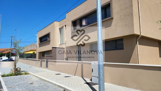 منزل ﻓﻲ فيلا نوا دغايا
, Vila Nova de Gaia