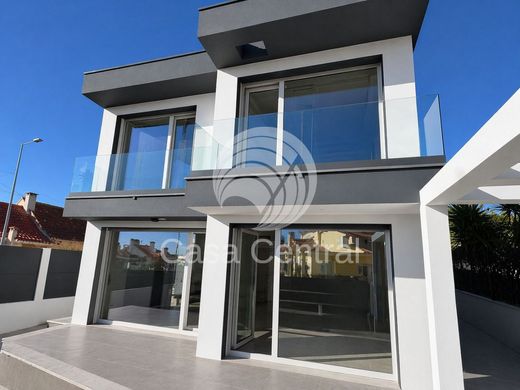 Luxury home in Cascais, Lisbon