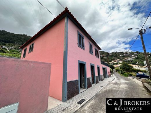Casa di lusso a Ribeira Brava, Madeira