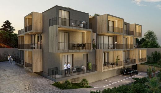 Apartment / Etagenwohnung in Funchal, Madeira