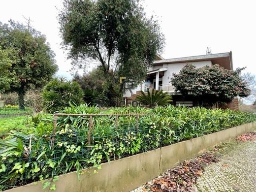 Casa di lusso a Vila Nova de Gaia, Oporto