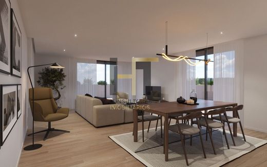 Daire Maia, Distrito do Porto