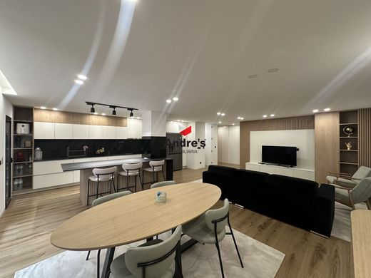 Apartment / Etagenwohnung in Porto, Distrito do Porto