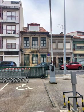 Kamienica w Porto, Distrito do Porto