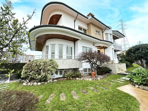 Casa de lujo en Maia, Oporto
