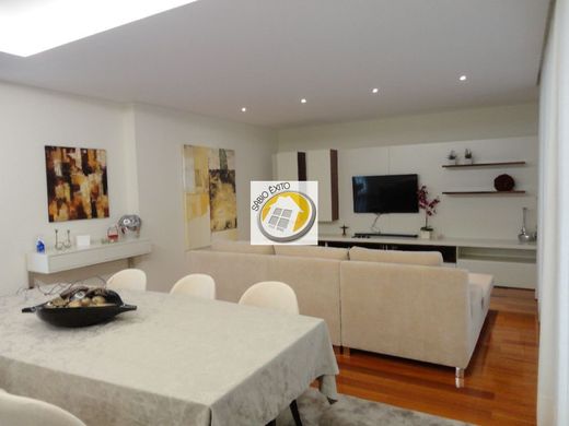 Luxury home in Santa Maria da Feira, Aveiro