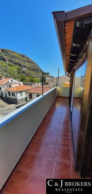 Ribeira Brava, Madeiraのアパートメント・コンプレックス