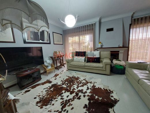 Luxury home in Maia, Distrito do Porto