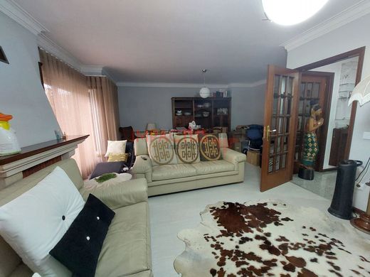 Luksusowy dom w Maia, Distrito do Porto