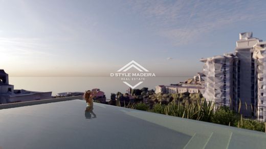 Apartment / Etagenwohnung in Funchal, Madeira