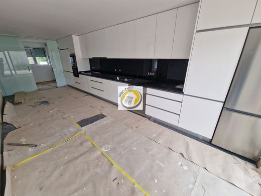 Luxury home in Santa Maria da Feira, Aveiro