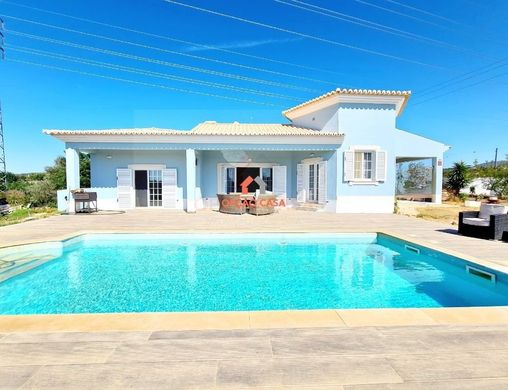 Luxury home in Faro, Distrito de Faro