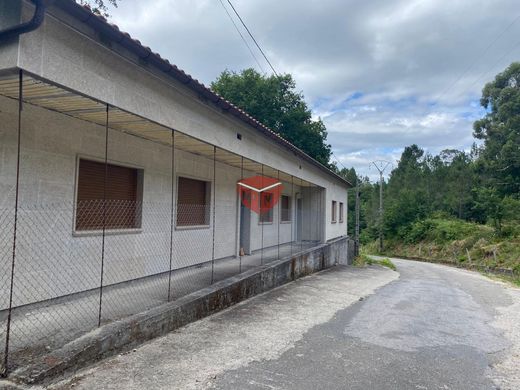 Complexes résidentiels à Terras de Bouro, Distrito de Braga