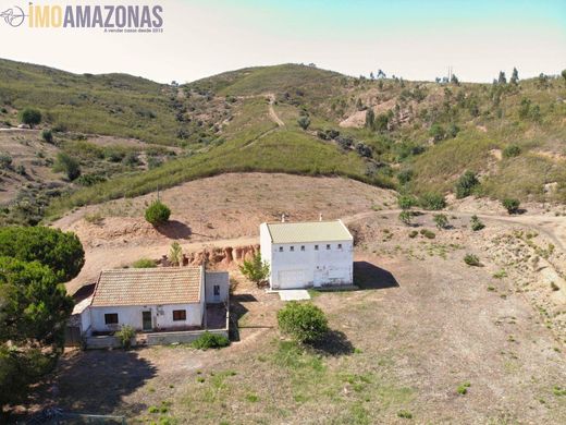 Landhaus / Bauernhof in Monchique, Distrito de Faro
