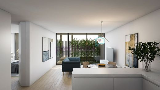 Apartment / Etagenwohnung in Porto, Distrito do Porto