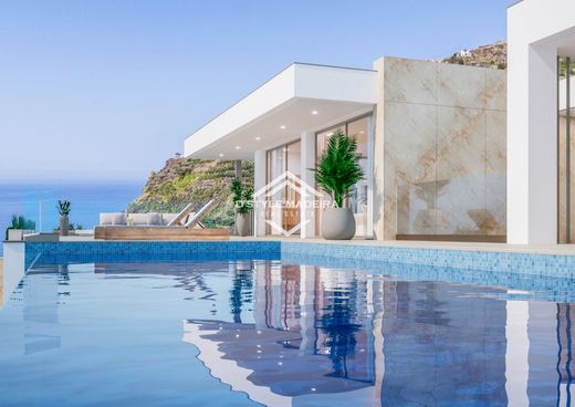 Luxus-Haus in Calheta, Madeira